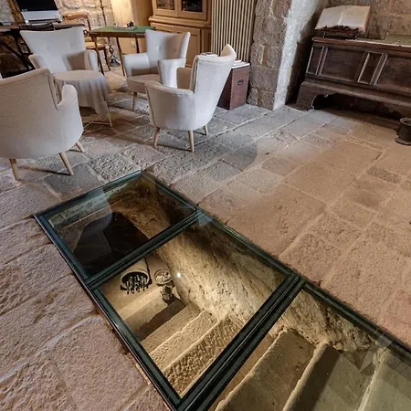 Convento San Bartolomeo 4* 아바디아산살바토레