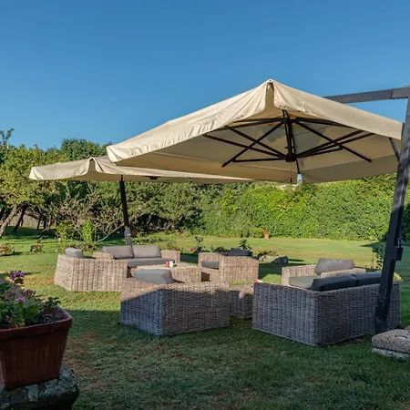 מלון Convento San Bartolomeo - Piscina Esterna Riscaldata אבדיאה סאן סלבטורה